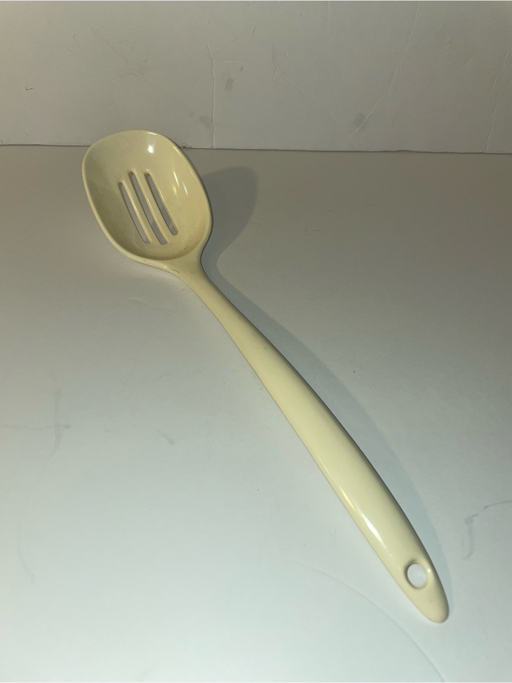 Melamine Ware Slotted Spoon Beige Kitchen Utensil Made in Taiwan S-076